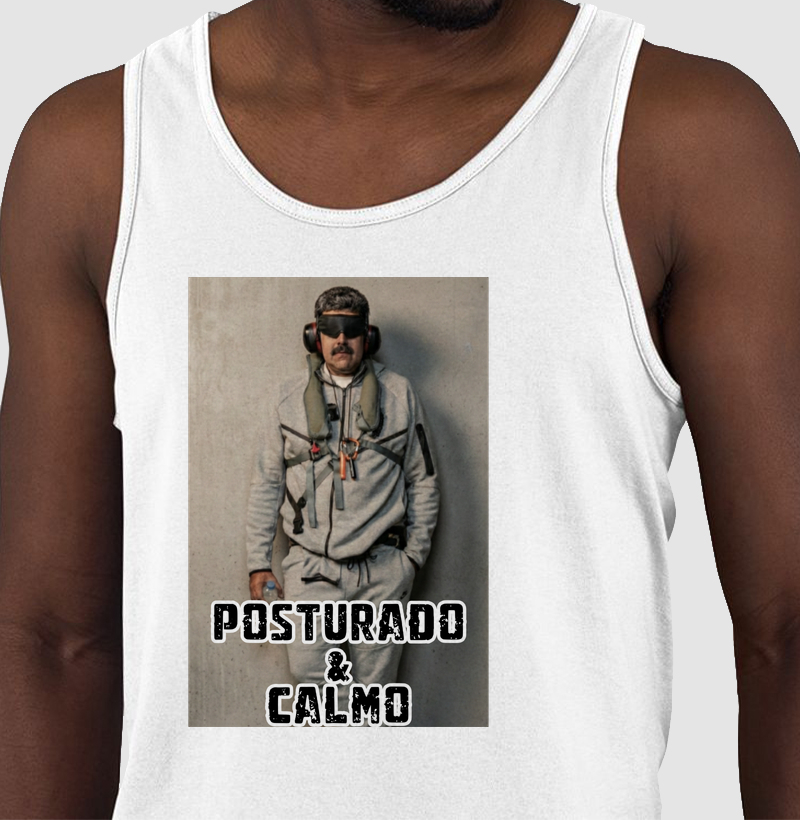 T-shirt Posturado e calmo