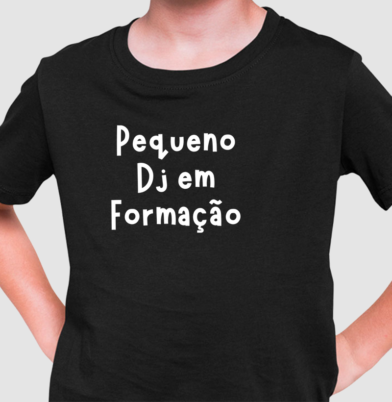 Pequeno DJ em Formação