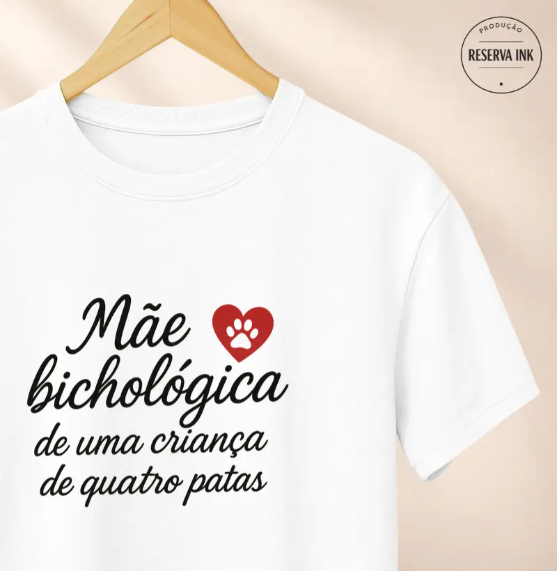 Mãe Bichológica de Uma Criança de Quatro Patas