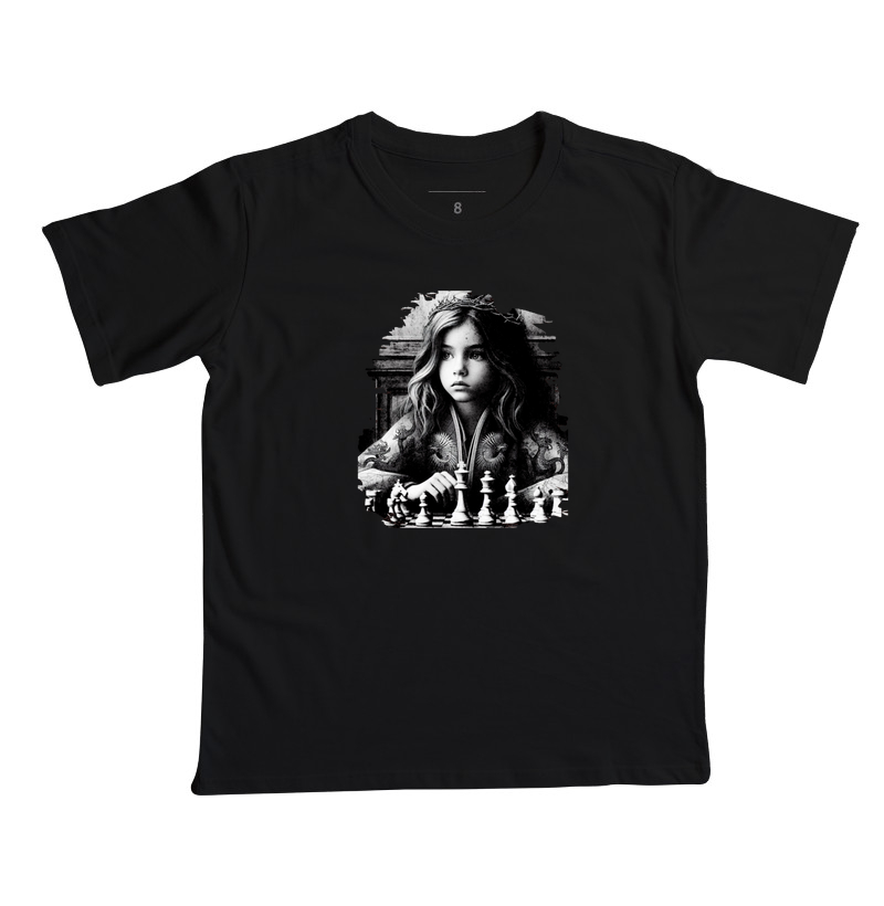 Menina jogando xadrez