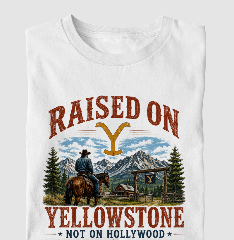 Camiseta Country Masculina e Feminina Raised on Yellowstone Rustler South Co.