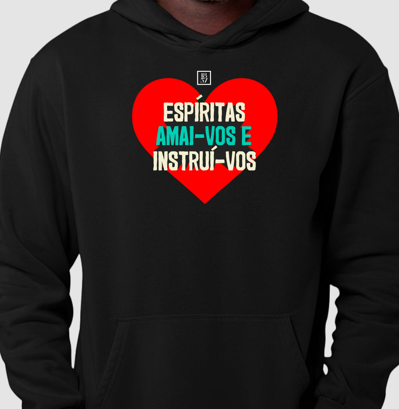 Camiseta Amai-vos e Instrui-vos