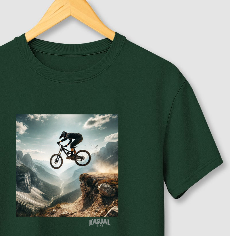 Camiseta Voando na Montanha | Downhill | Kasual Bile