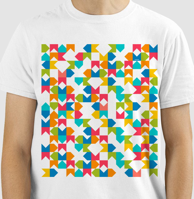 Camiseta Bandeirinhas Modernas