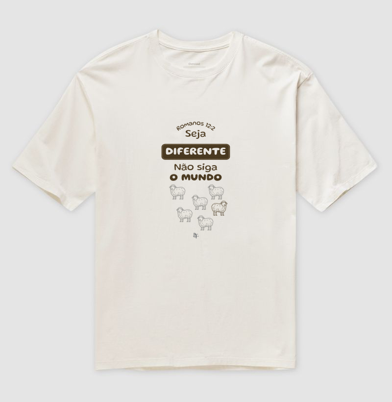 Seja diferente não siga o mundo - Camiseta Oversized