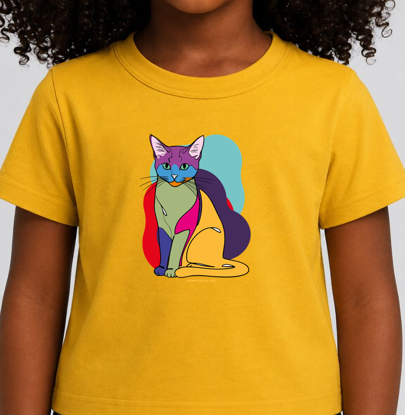 Gato e fundo coloridos