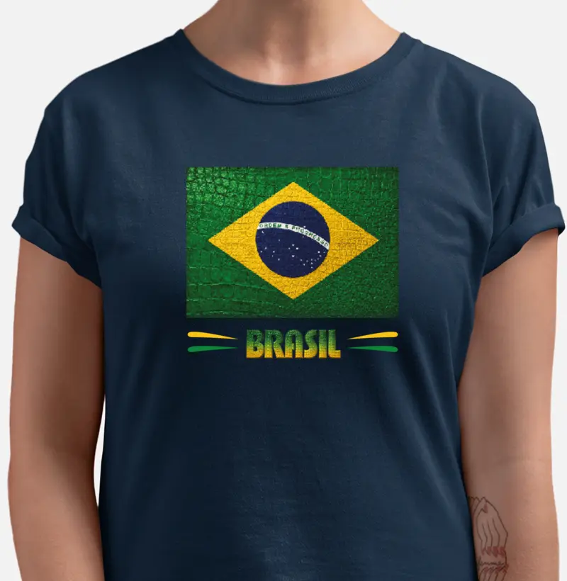 Camiseta Bandeira do BR estilizada (Feminina) - Camiseta