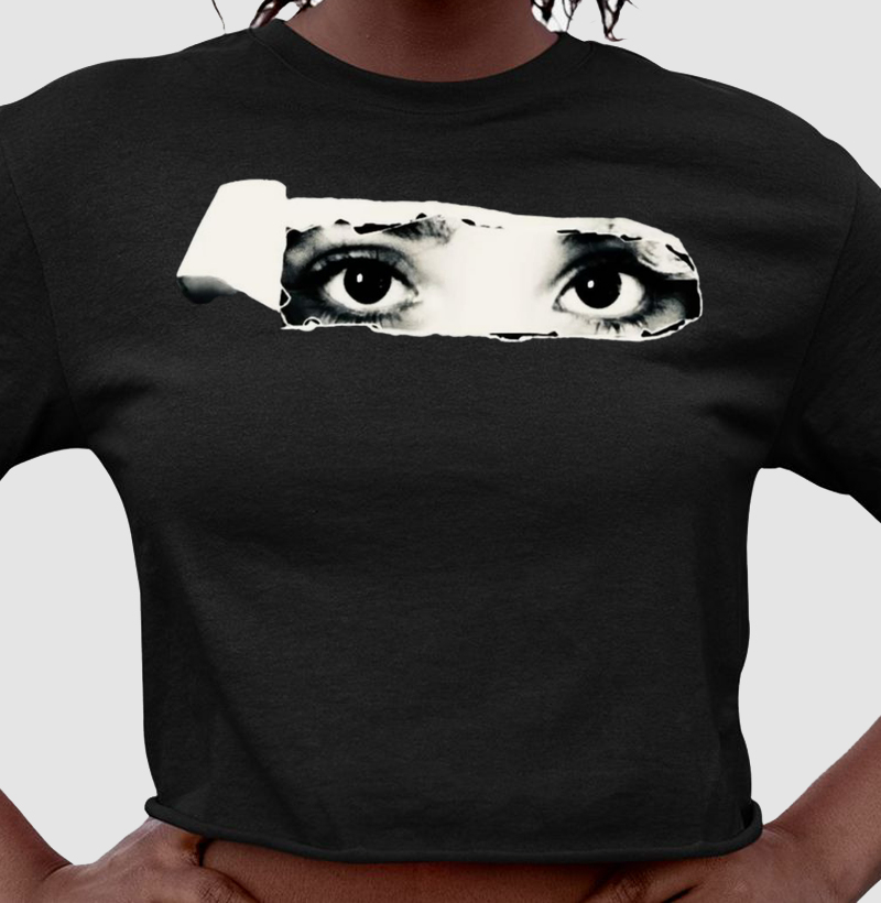 Cropped Black "The Eyes" – Estética Grunge & Urban