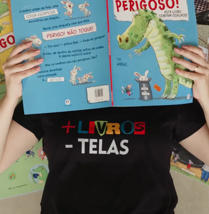 Camiseta | + Livros - Telas