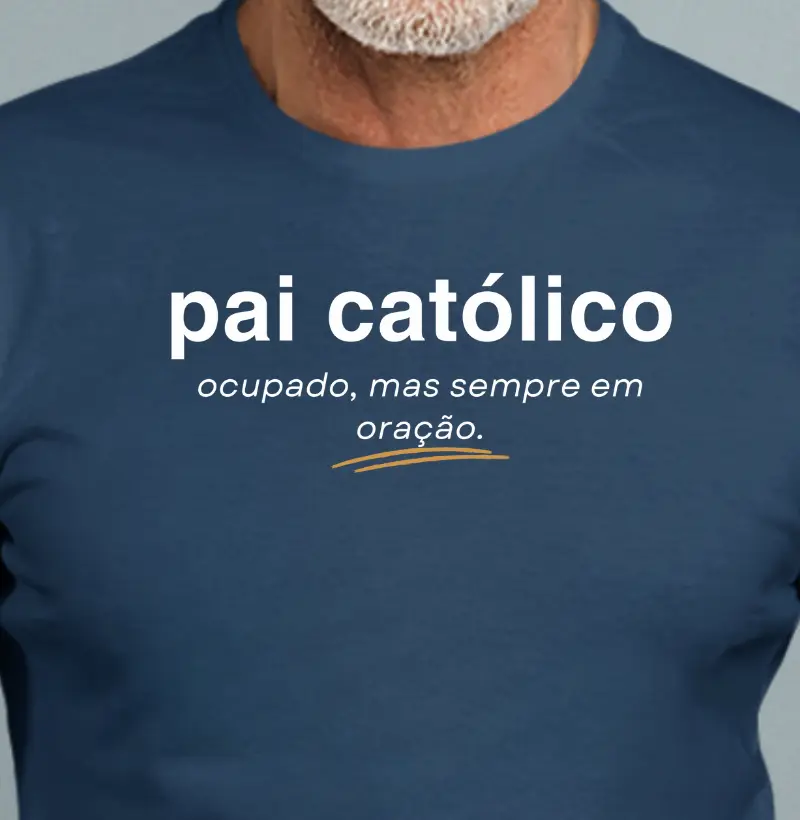 Pai Católico Ocupado mas sempre em oração