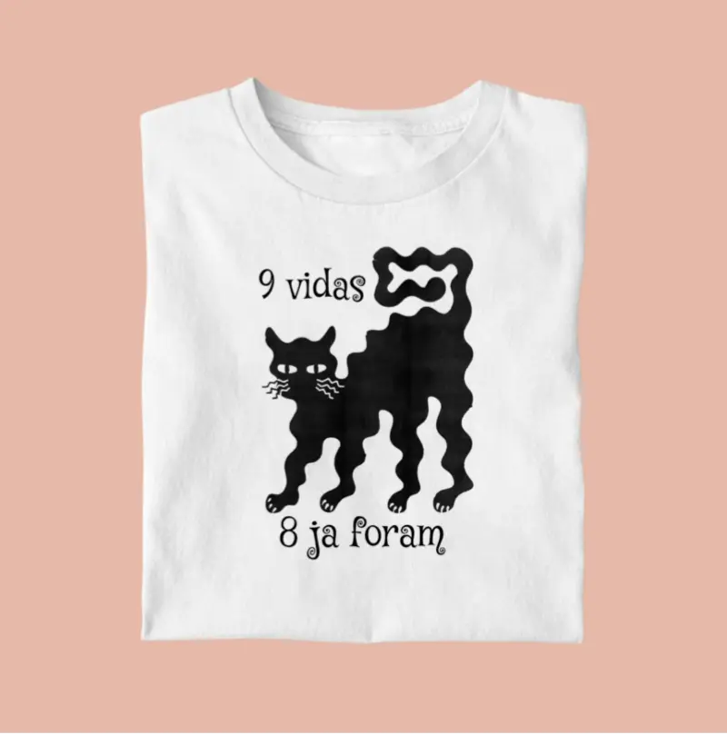 Camiseta 9 vidas