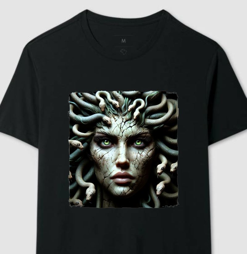 Camisa "Medusa – O Poder do Olhar"