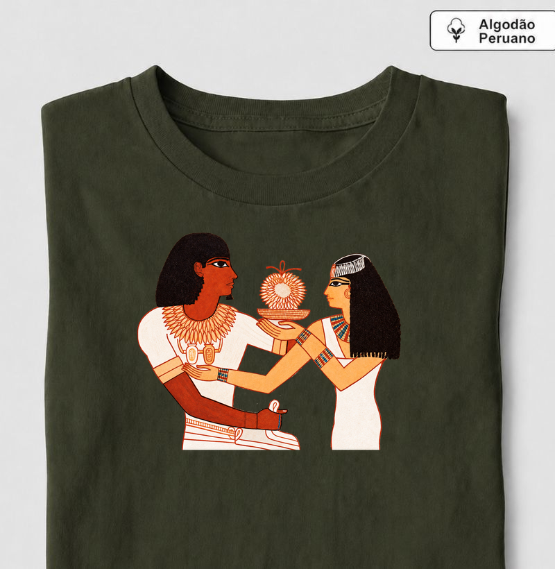 Camiseta Amor no Egito Antigo - Camiseta Algodão Peruano