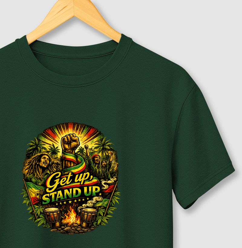 Camiseta GET UP, STAND UP. Coleção Reggae Music. Masculina e Feminina. Algodão Premium.
