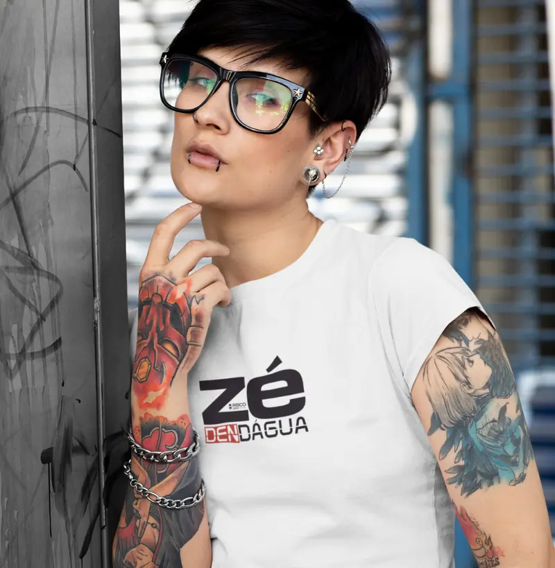 T-Shirt Feminina Branca - Zé Dendagua