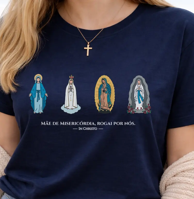 Camiseta Mãe de misericórdia, rogai por nós 100% Algodão Premium