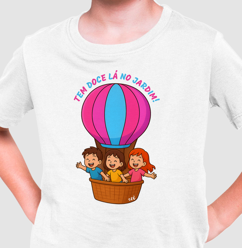 Tem doce lá  no jardim