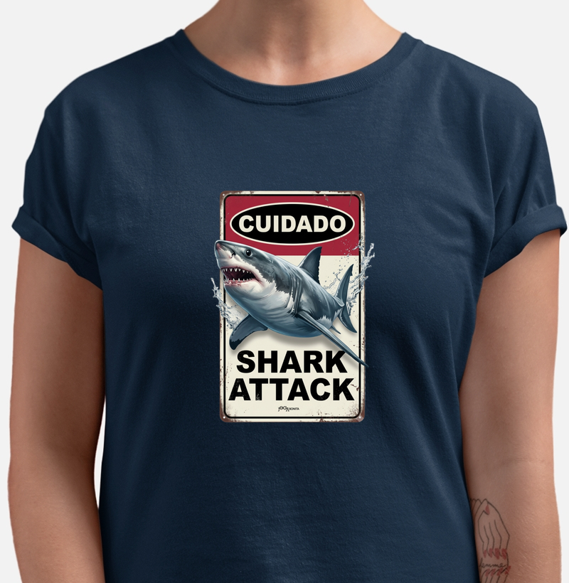 feminina de futevôlei estampa "shark attack" joga bonita