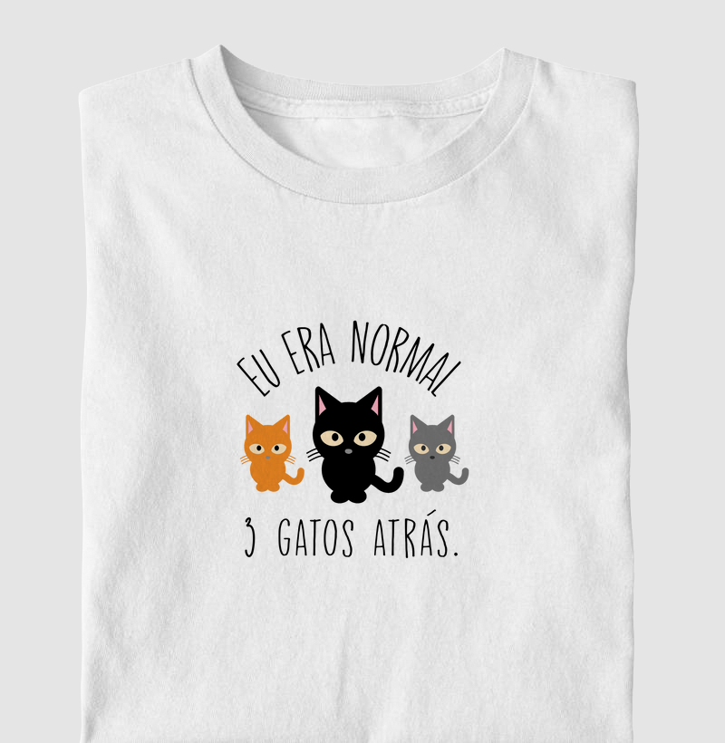 3 Gatos Atrás