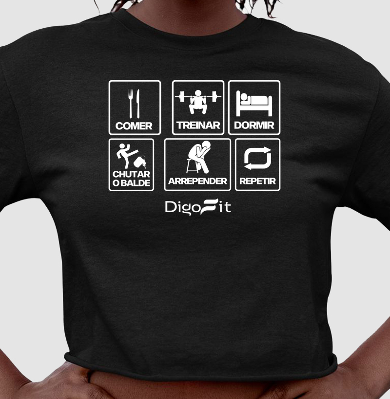 CROPPED ACADEMIA CHUTANDO O BALDE