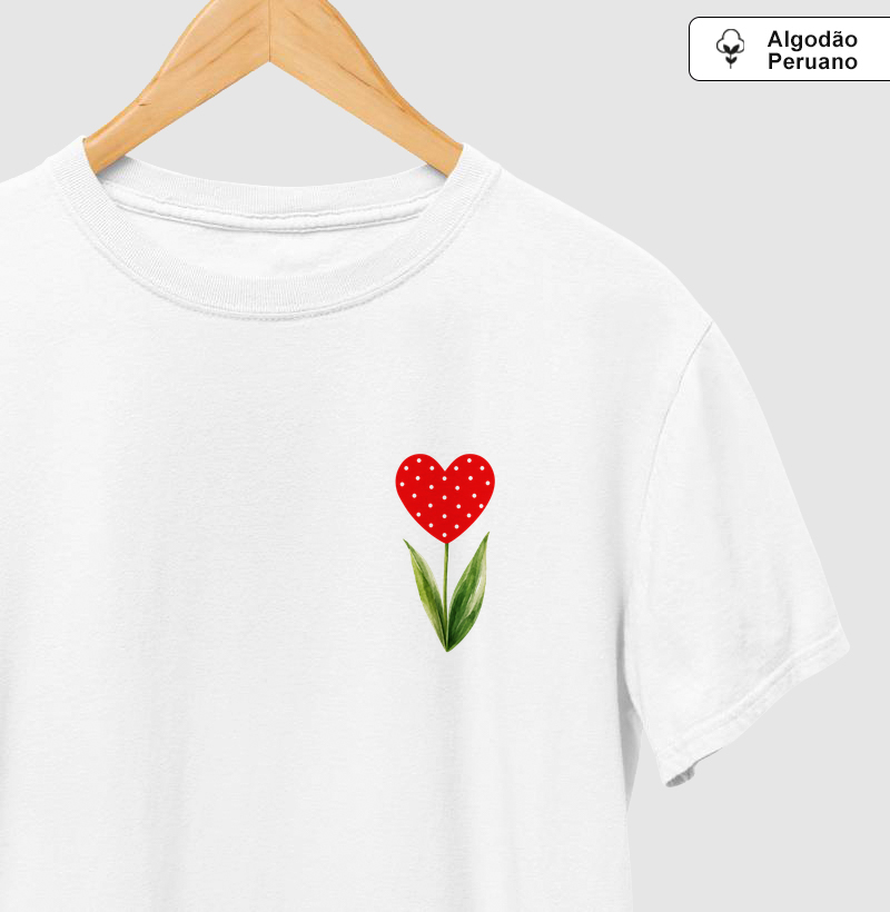 Camiseta Amor que Floresce