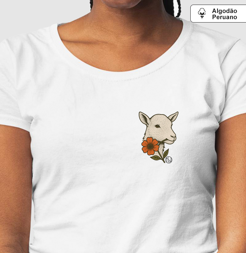 Camiseta Cabra com Flor
