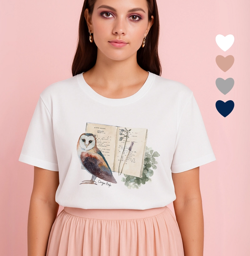 Camiseta Feminina Ilustrada Coruja Livro