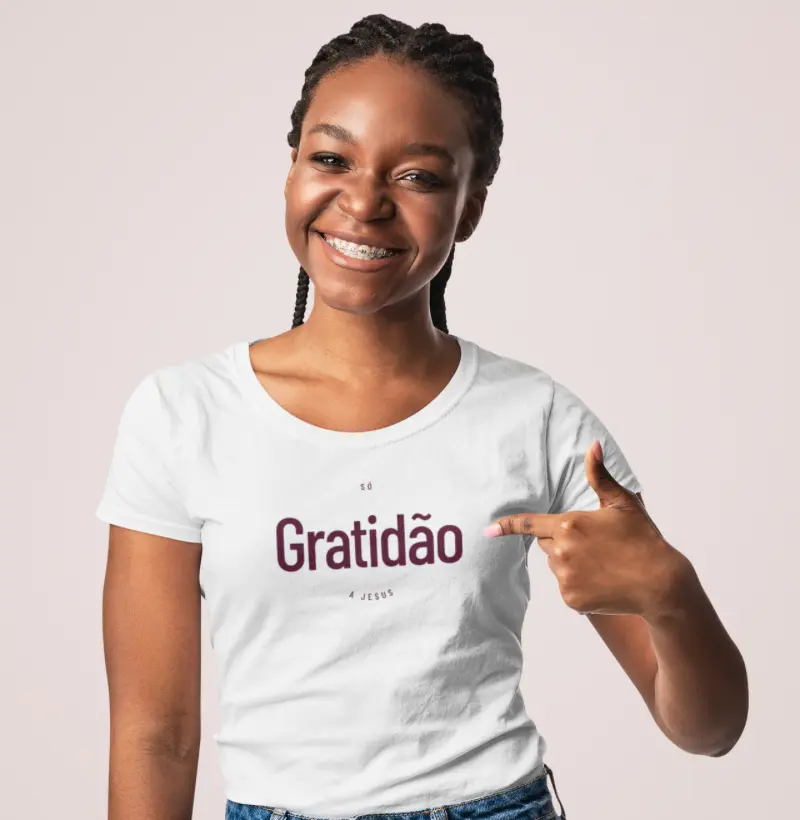 Camiseta Feminina Gratidão a Jesus