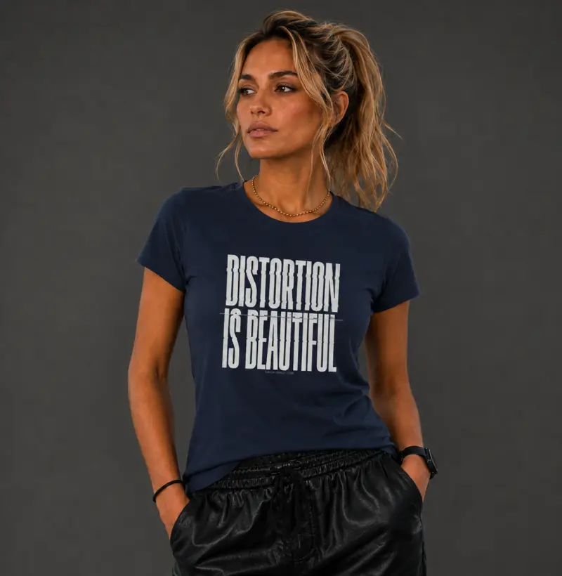 Camiseta Beautiful Distortion