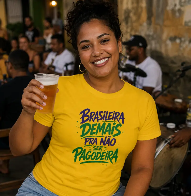 Brasileira demais pra não ser pagodeira