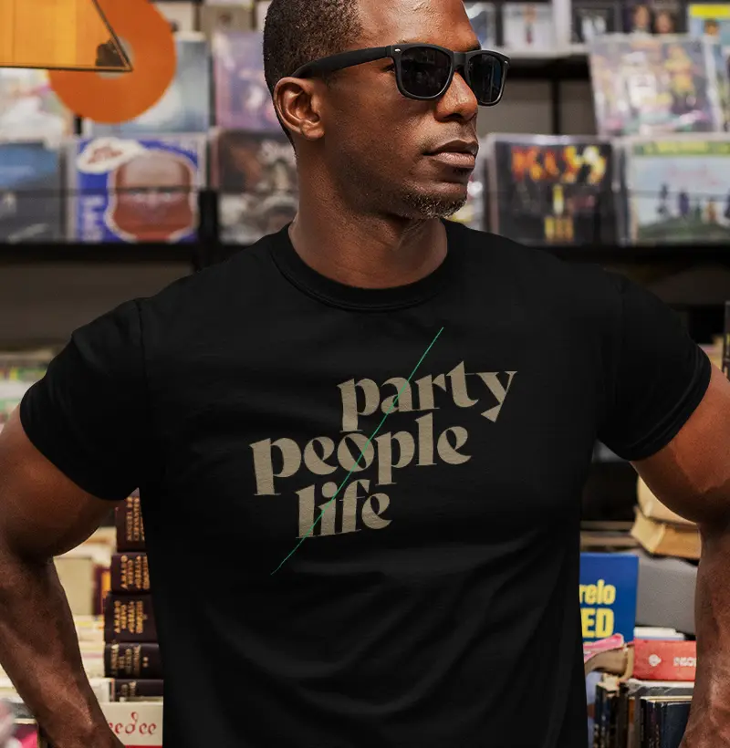 Camiseta 3 palavras party people life