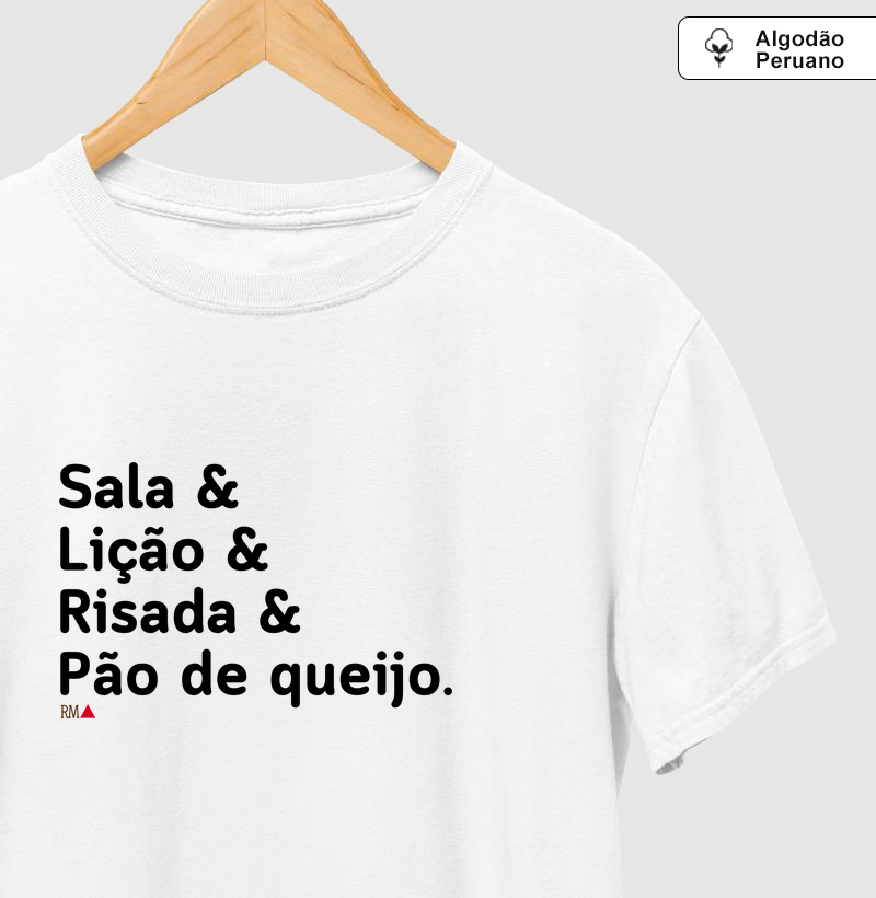Sala & Lição & Risada & Pão de queijo.