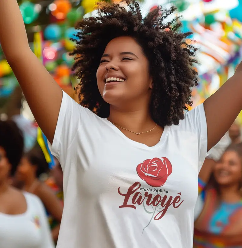 Camiseta LAROYÊ Maria Padilha