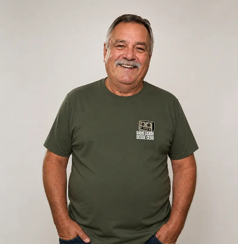 Rádio Ligado Desde Cedo