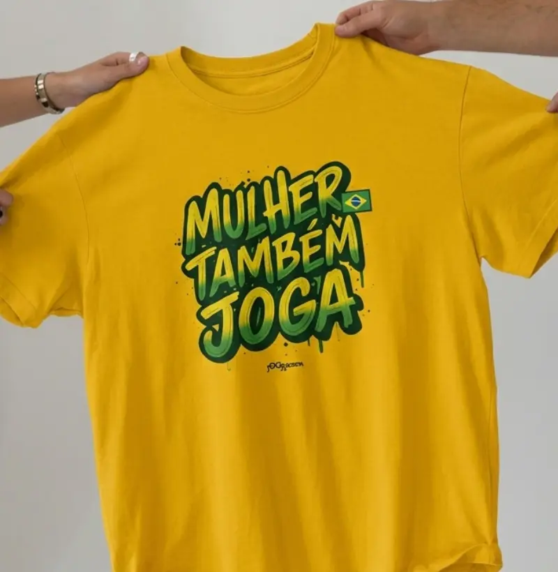 mulher também joga bola