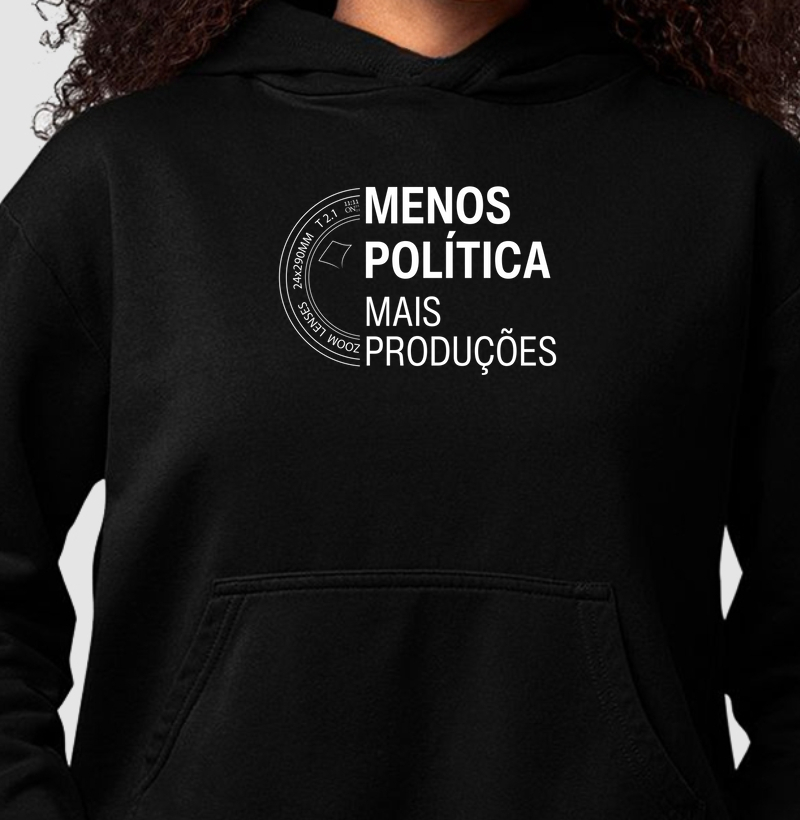 Menos Política