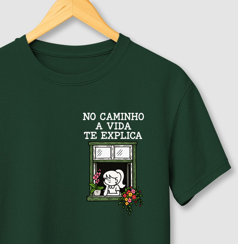 Camiseta No Caminho a Vida Te Explica (estampa P)