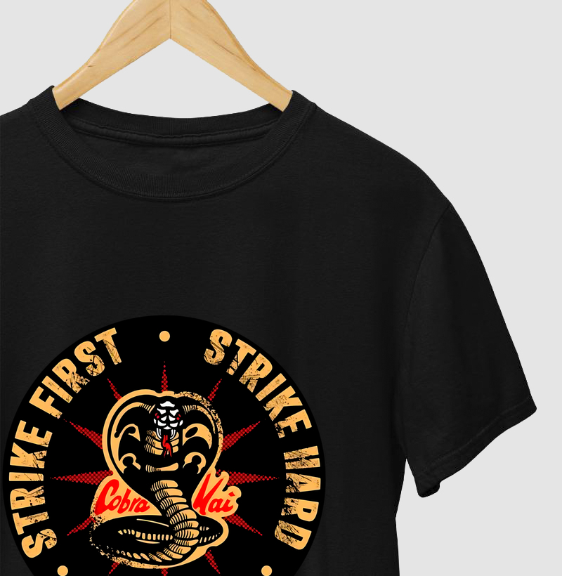Camiseta - Cobra Kai