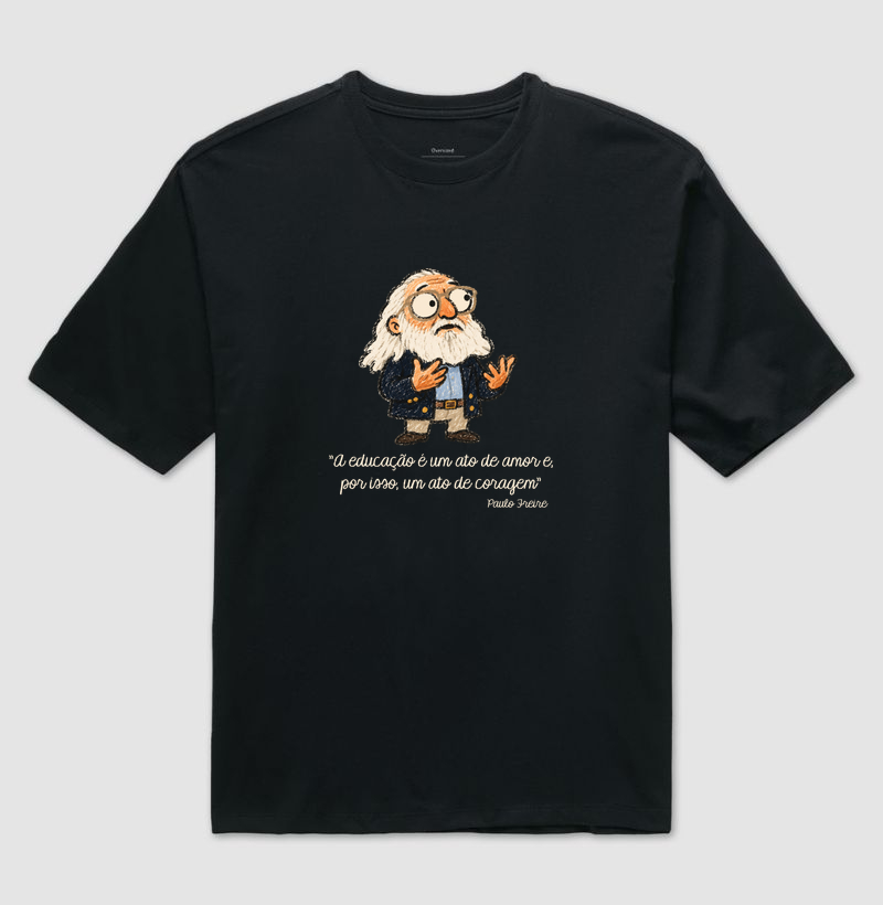 Paulo Freire - Cartoon - Camiseta Oversized