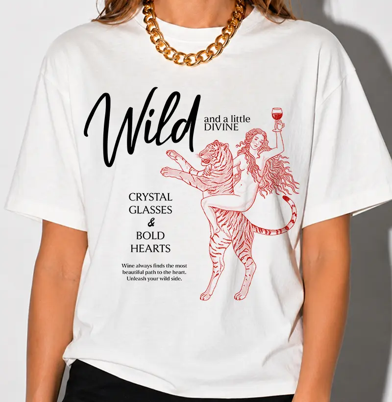 Wild and a little divine - Camiseta