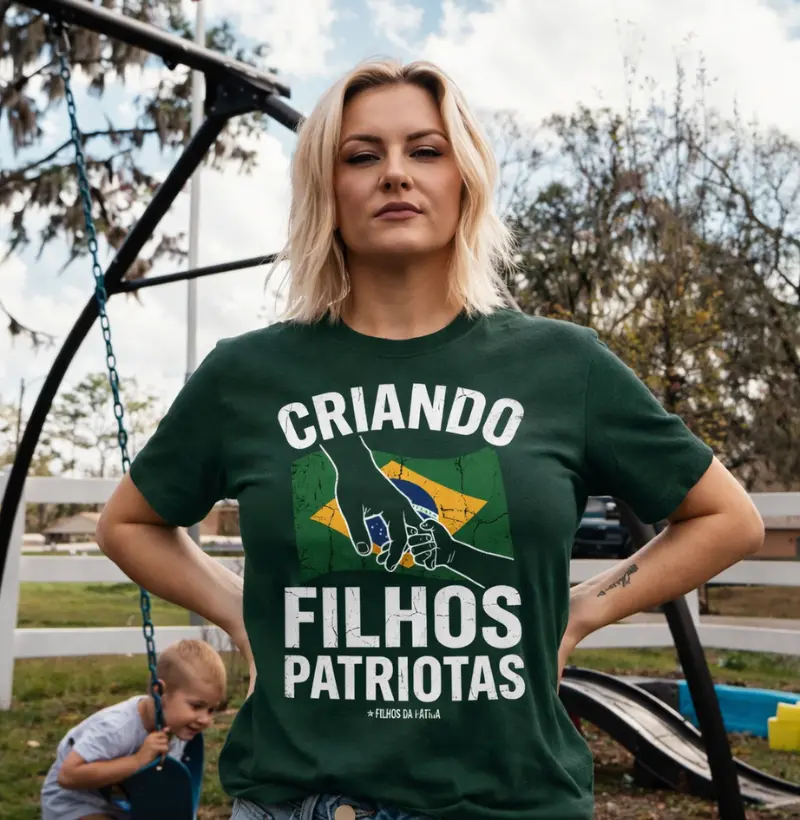 Camiseta Criando Filhos Patriotas