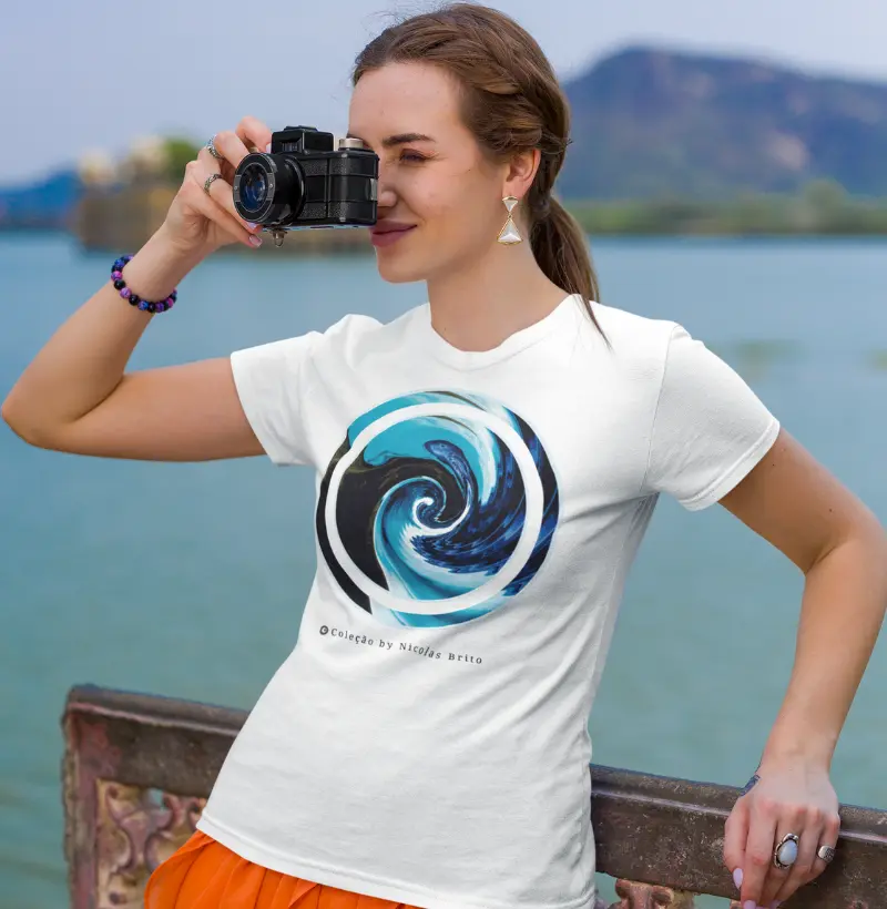 Camiseta Little Ocean By Nicolas Brito Sales