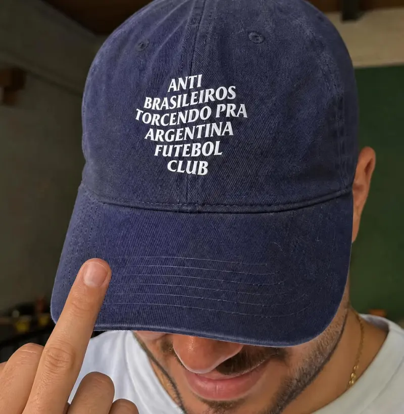 Boné - Anti Brasileiros torcendo pra argentina