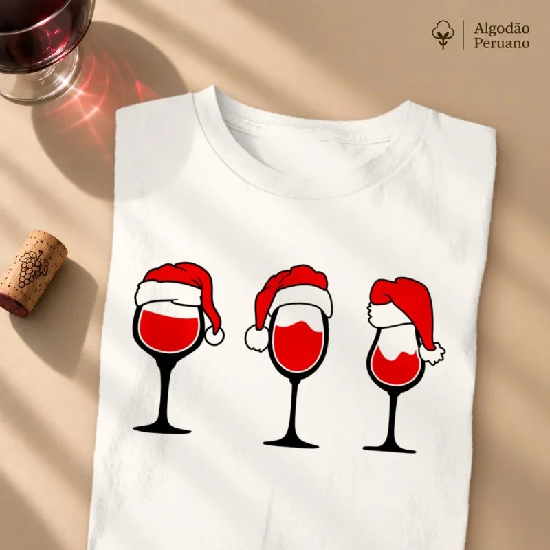 Camiseta Um Brinde ao Natal - Camiseta Algodão Peruano