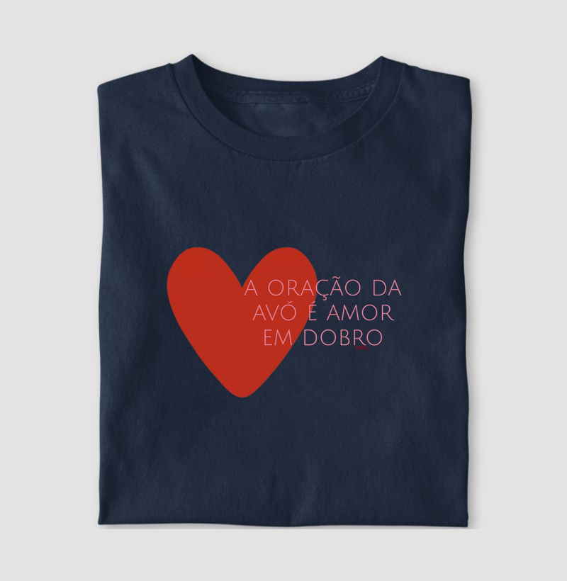 Avó que reza o terço 