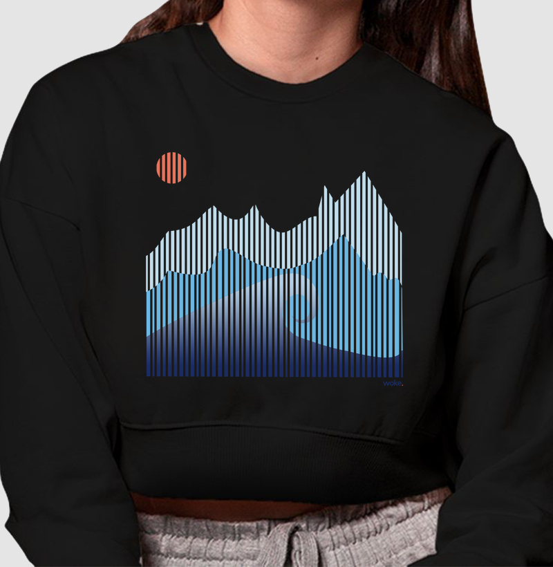 Cropped Woke Sea Waves