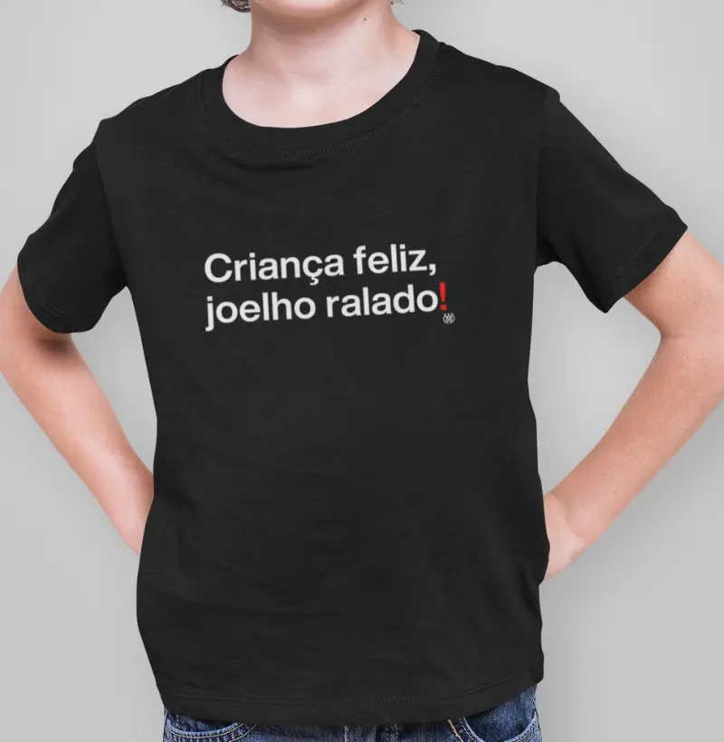 Criança feliz, joelho ralado! Infantil