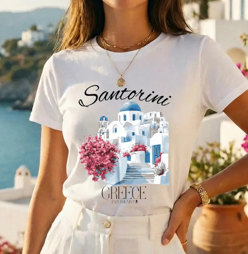 Camiseta Santorini Grécia Estampa Ilustrada | Fashion Travel Excursionista