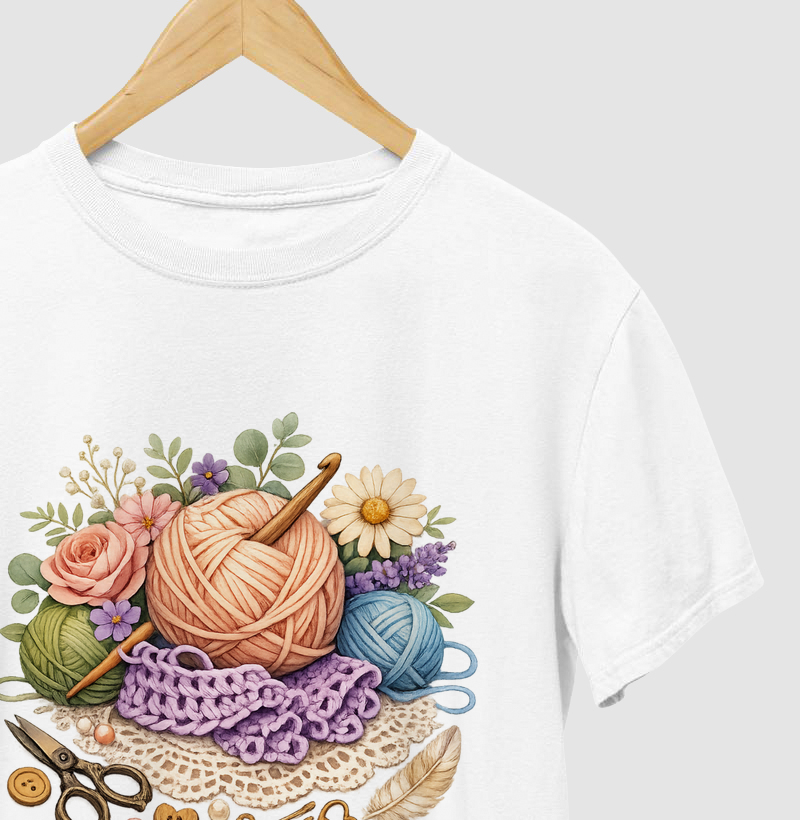 Camiseta Entre Fios e Flores Divertida