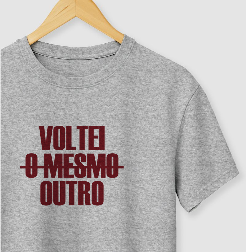 Camiseta Voltei Outro - Camiseta